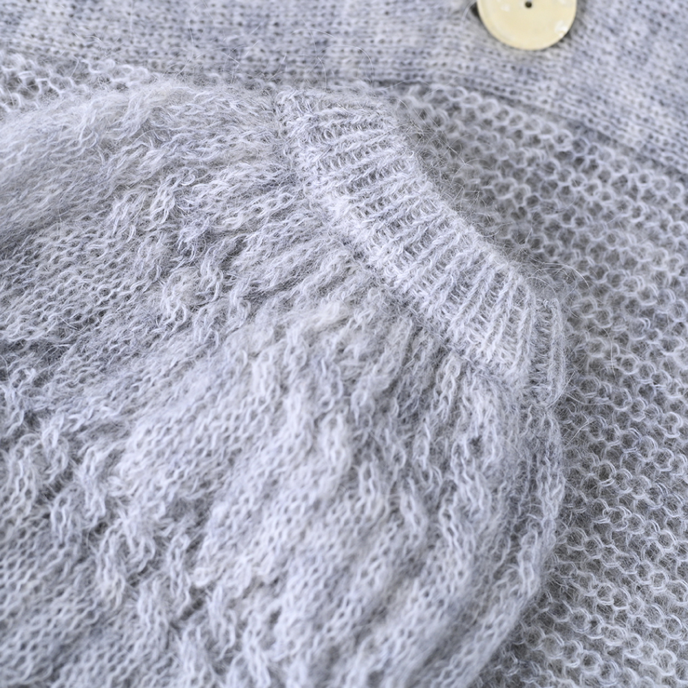 OEM-Fertigung kundenspezifische Herbst-Winter-Strickwaren mit V-Ausschnitt gestrickter langer Damen-Pullover-Mantel-Cardigan