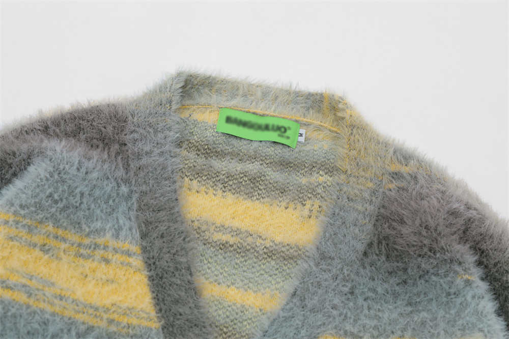 OEM Custom Herbst Winter Herren weiche Mohair Strickwaren V-Ausschnitt stricken gestreiften Mantel Strickjacke 