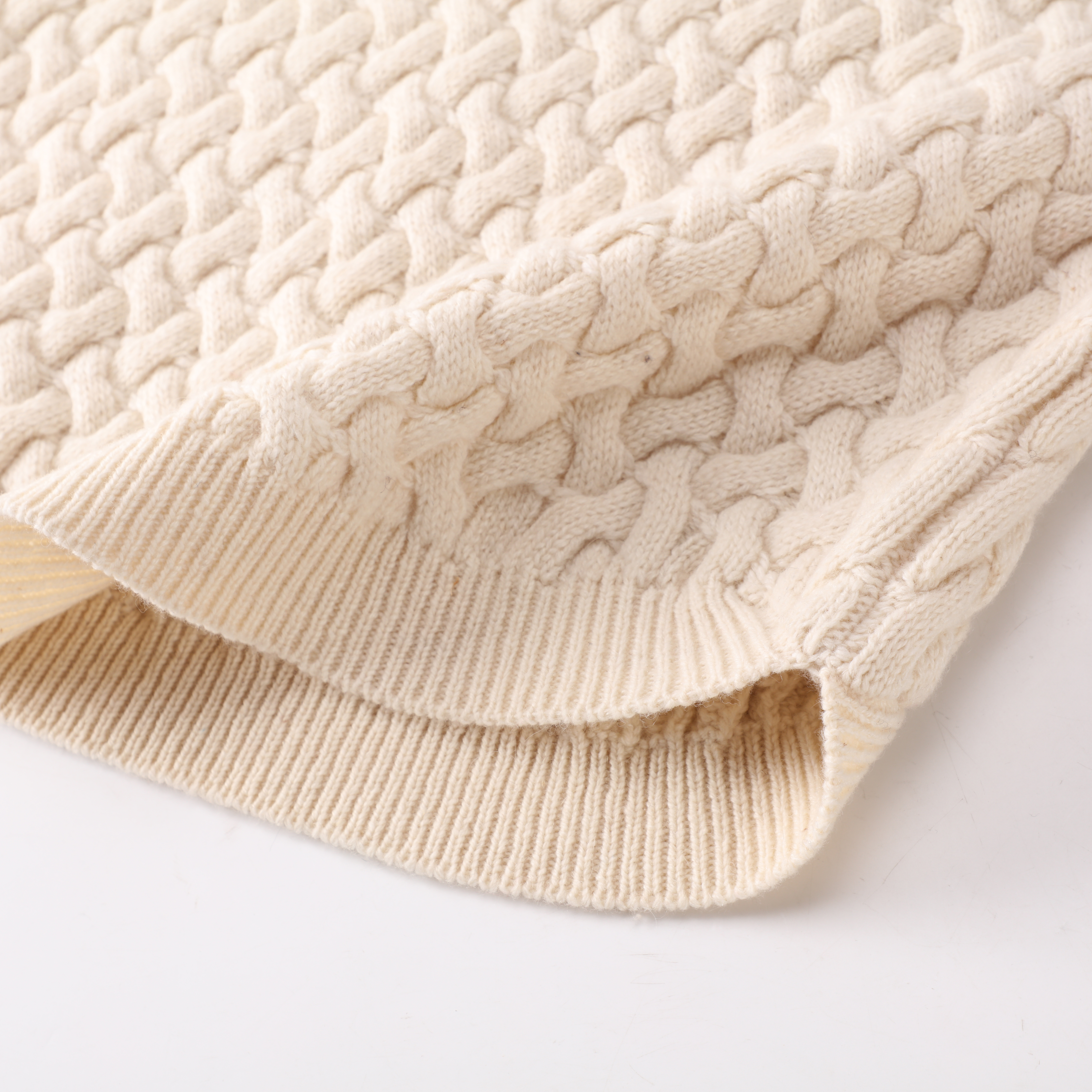 Herbst-Winter-Soem-Fabrik-kundenspezifischer beige langer Hülsen-geometrischer Muster-Frauen-Damen-Pullover-Strickpullover