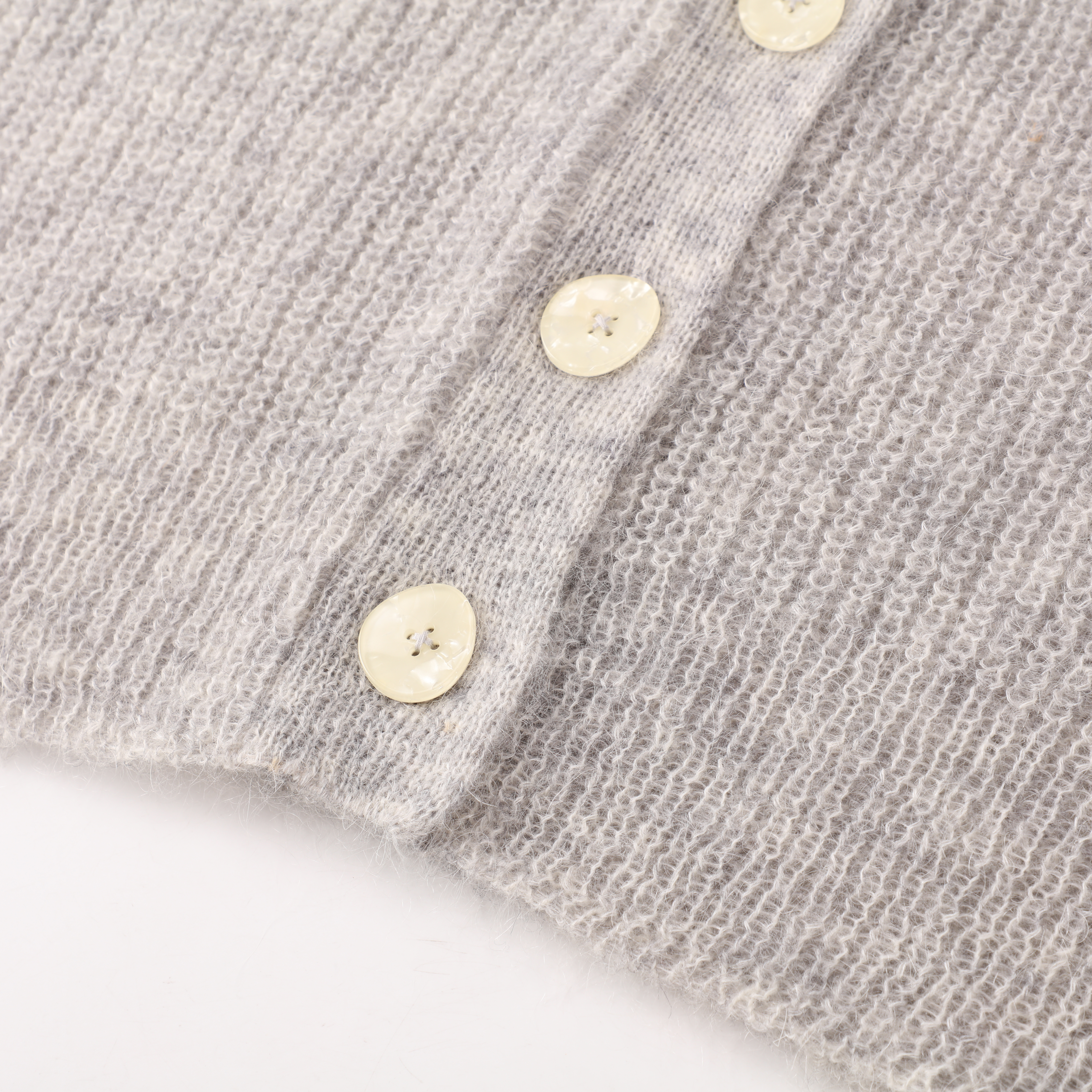 Winter OEM Custom Grau Langarm V-Ausschnitt Damen Strickpullover Strickjacke aus weicher Wolle für Damen