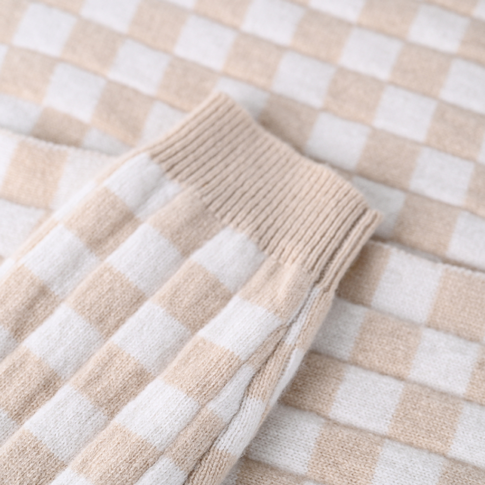 OEM-Fertigung kundenspezifische Herbst-Winter-Strickwaren, kariert, gestrickt, langärmelig, Damen-Pullover, Mantel, Strickjacke