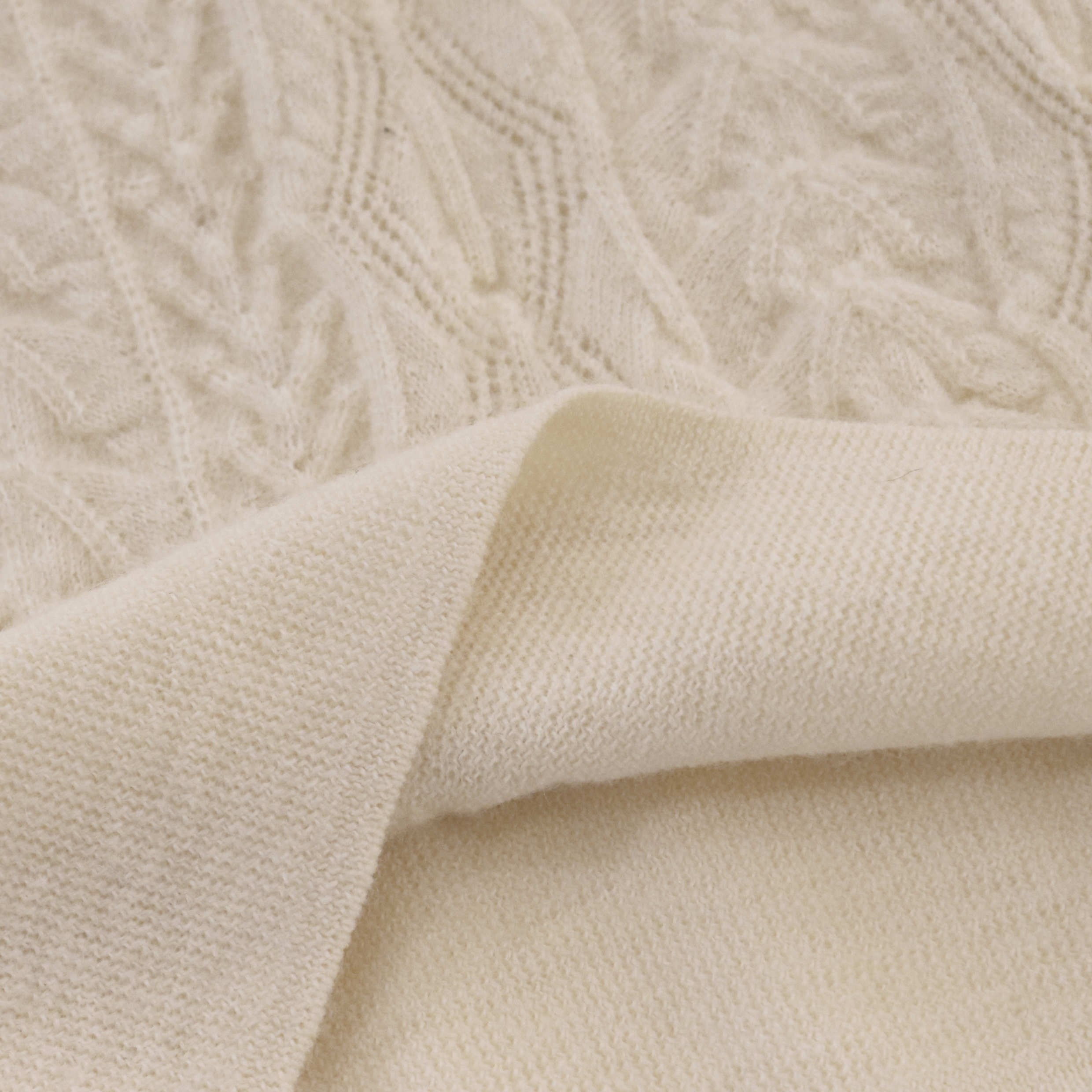 Herbst-Winter-Soem-Fabrik-kundenspezifischer weißer Crewneck-Langarm-Frauen-Pullover-Strickpullover